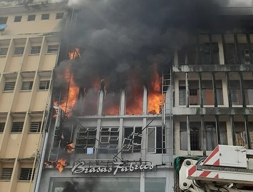 Shop owner collapses, four injured in Lagos market fire