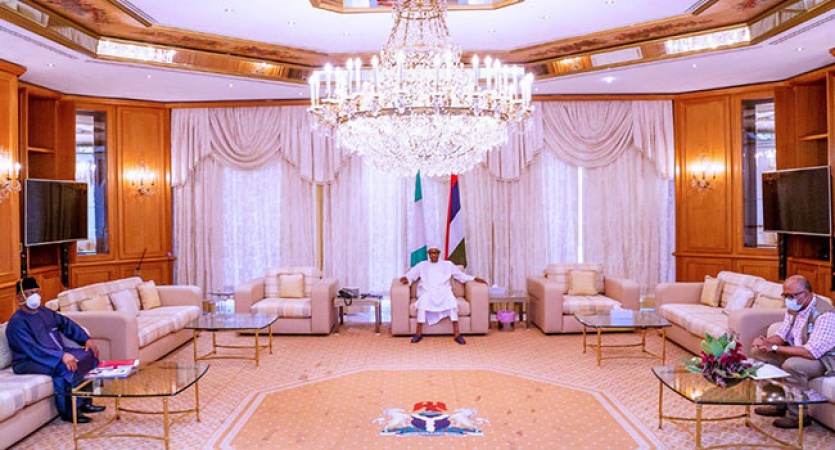 COVID-19: Buhari maintains social distancing as he receives updates from Health Minister