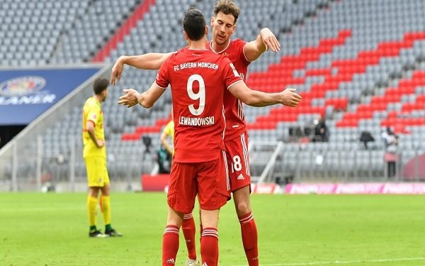 Bundesliga: Bayern Munich Cruise Past Cologne