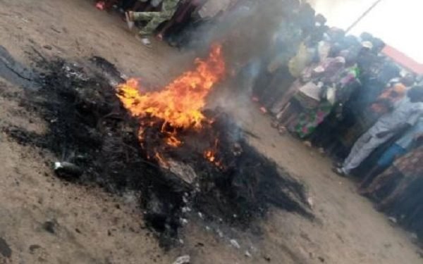 Imo villagers set fleeing prisoner ablaze