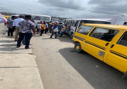 Many Assaulted, Passengers Stranded As Lagos Bus Drivers Protest ‘Extortion’