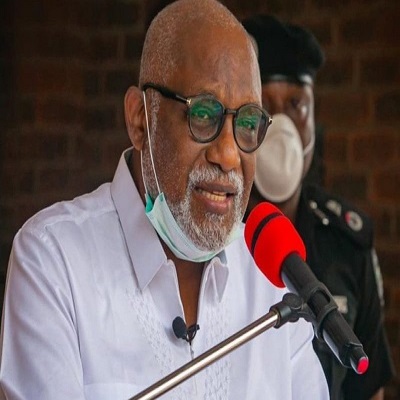 Akeredolu Applauds Soldiers For Returning To Correctional Centres In Ondo