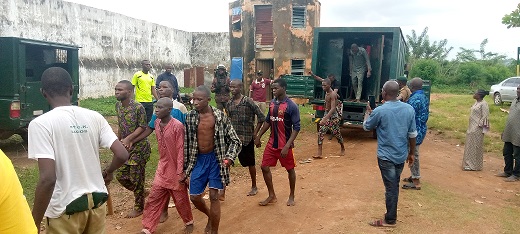 Two Dead, Two Injured As 837 Escape From Oyo Correctional Facility