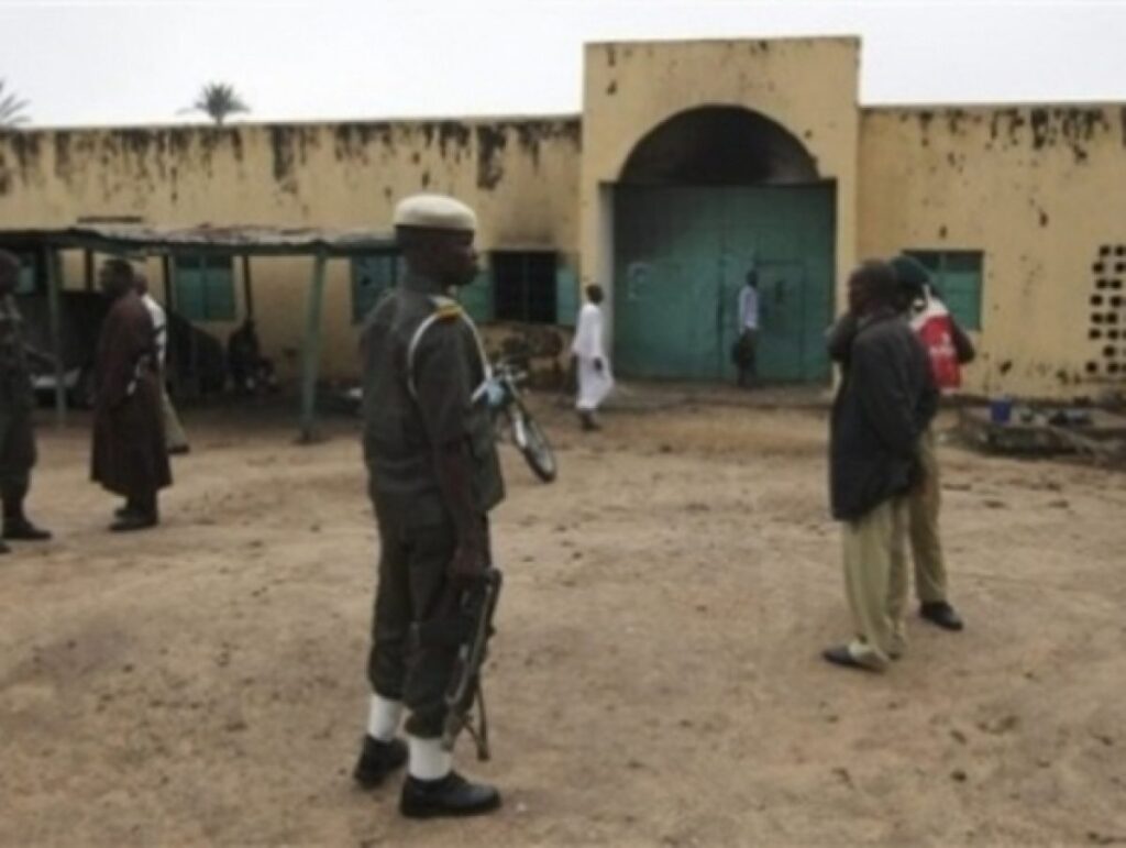 BREAKING: Gunmen Who Invaded Jos Prison, Trapped Inside