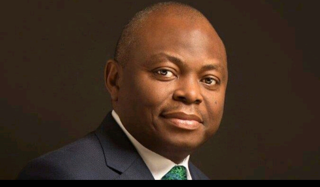 New First Bank Holding Coy GMD Says  He’s Not In EFCC Custody