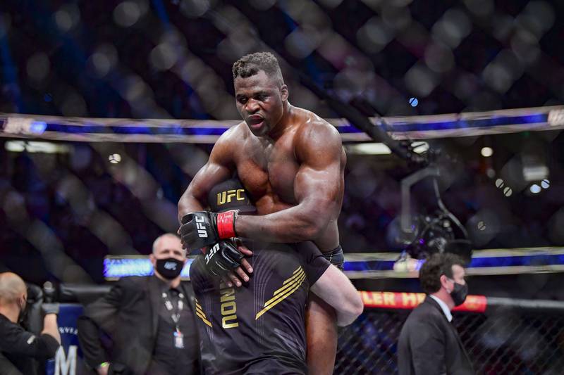 How Francis Ngannou Conquered Gane With Badly Injured Knee (Video Interview) – SBNATION