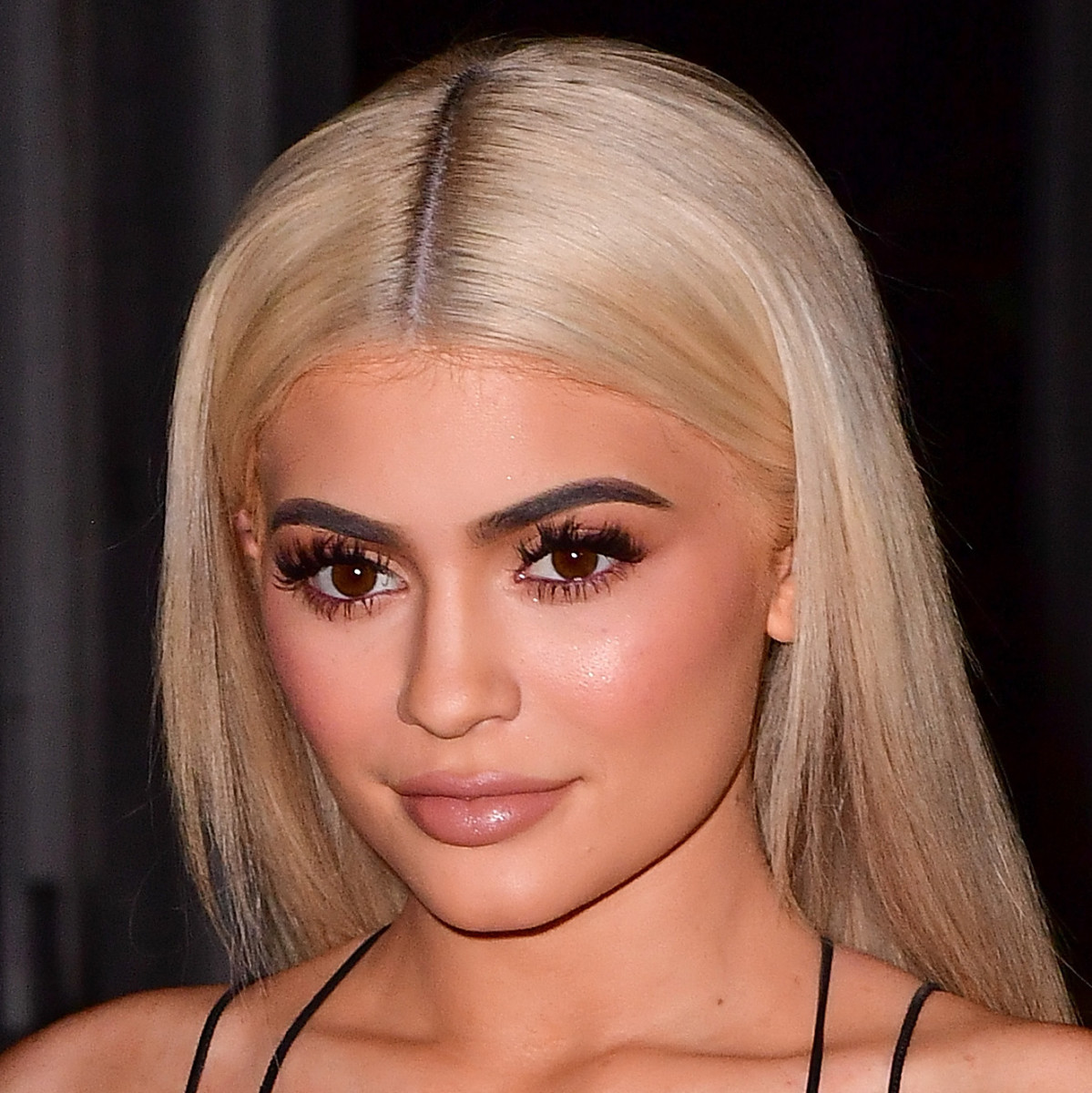 Kylie Jenner Becomes First Woman To Hit 300 Million Followers On Instagram