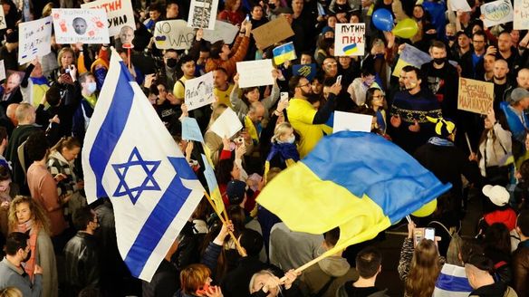 Russians Flee Putin Regime To Join Ukrainian Refugees In Israel