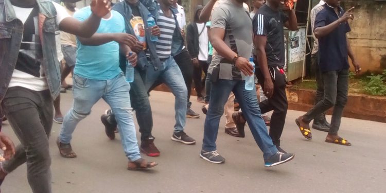 #EndSARS:  Onitsha Youths Protest Against Hoodlums, Violence, Destruction Of Property In Anambra