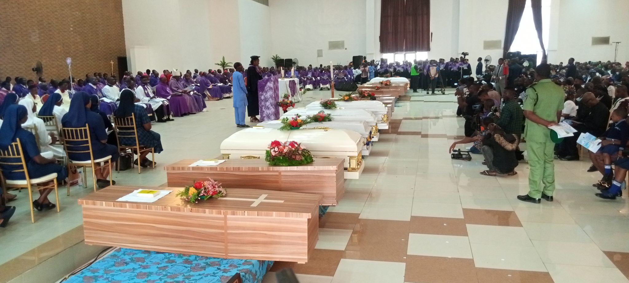Tears As Ondo People  Commence Mass Funeral For Owo Massacre Victims [PHOTOS]