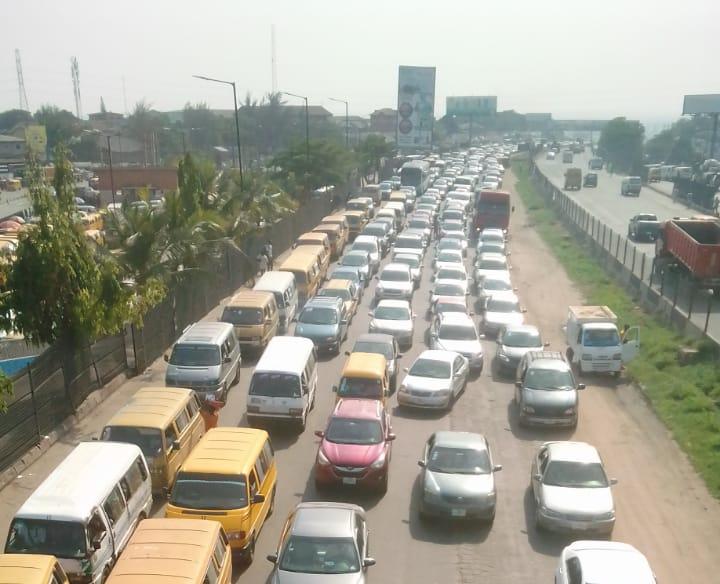 Traffic Resumes On Lagos-Ibadan Expressway