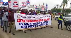 BREAKING: Anguish As Protest Rocks Edo Over Fuel Price Hike Amid Penury
