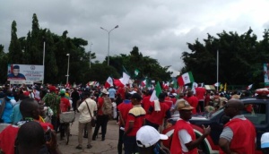 Imo Workers Join The Nationwide Protest, As State Govt Claims It Has Delivered Palliatives