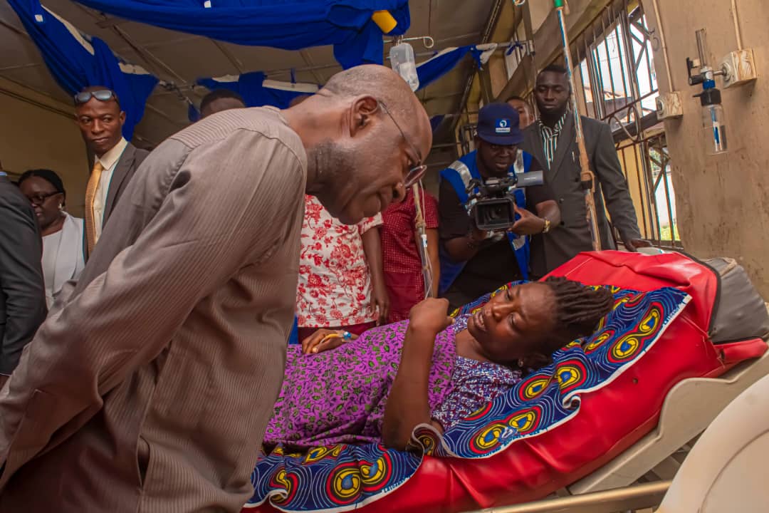 HUMANITY: Gov Otti Offers Support To Federal Medical Centre, Umuahia, Empathises With Patients