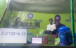 Guinness World Record: Great Ife! OAU Student Enitan Surpasses 50 Hour Wash-A-Thorn